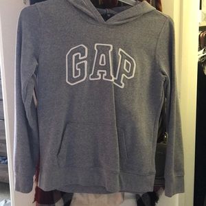 Gap sweatshirt